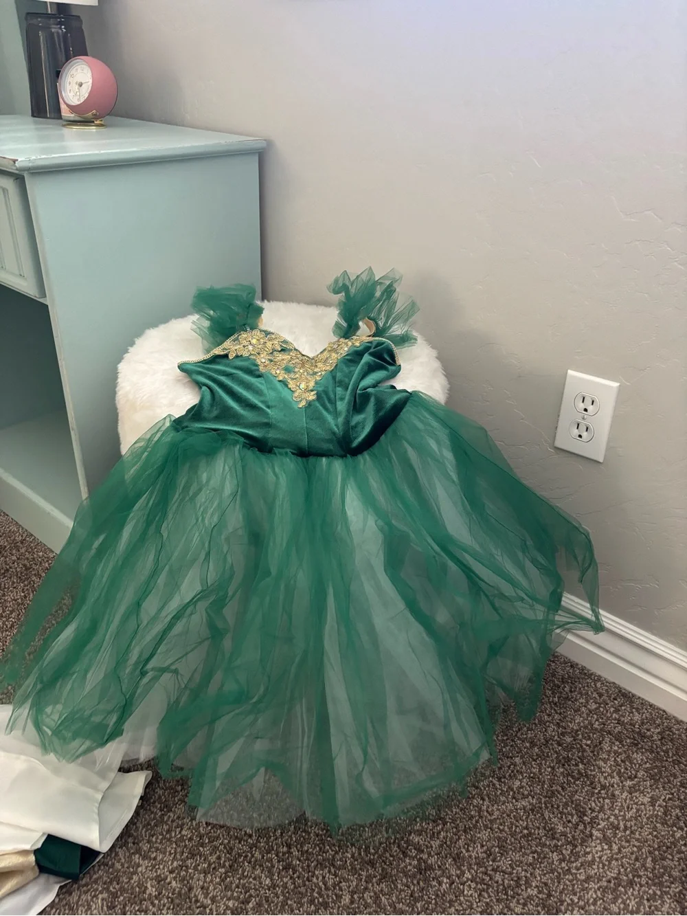 Girls Emerald Green Princess Tutu and Matching Prince Costume kids size 6/7